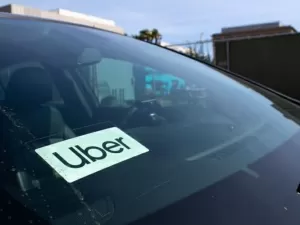 Robotáxis “improvisados” usados como Uber levantam preocupações