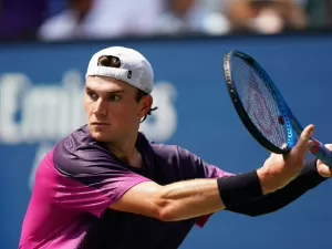 Draper enfim supera De Minaur e chega à 1ª semi de Slam