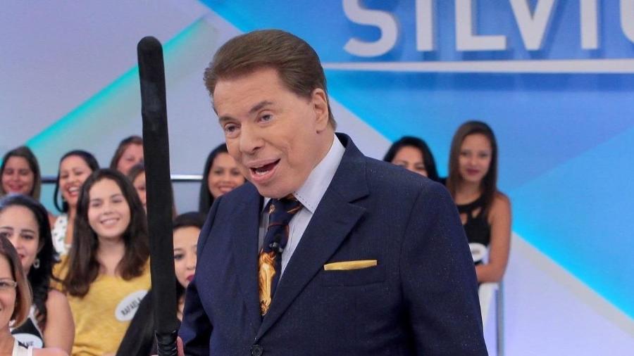 Silvio Santos "secando" pernas de bailarinas do SBT - false