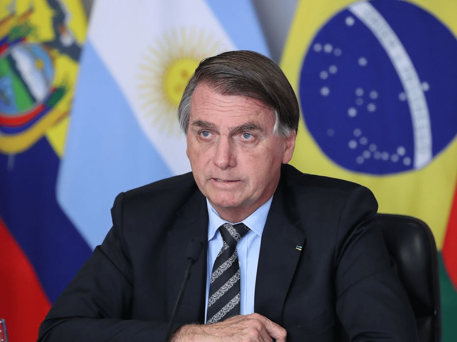 Jair Bolsonaro desafia o Supremo: será o capitão um paraquedista kamikase? 