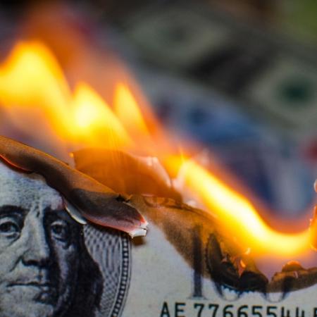 Inflação dos Estados Unidos em 2025 foi influenciada por reajustes de preços provocados pela elevação das tarifas de importação pelo governo Donald Trump