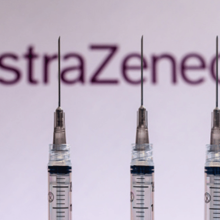 Reino Unido desaconselha vacina da AstraZeneca para menores de 30 anos - Getty Images
