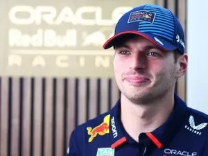 F1 - Verstappen brinca sobre evento de lançamento dos carros de 2025: "Espero ficar doente"