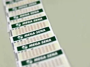 Mega-Sena pode pagar até R$ 8,5 milhões no sorteio deste sábado (16)