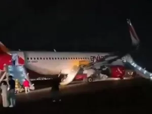 Avião da avianca é evacuado após falha em motor