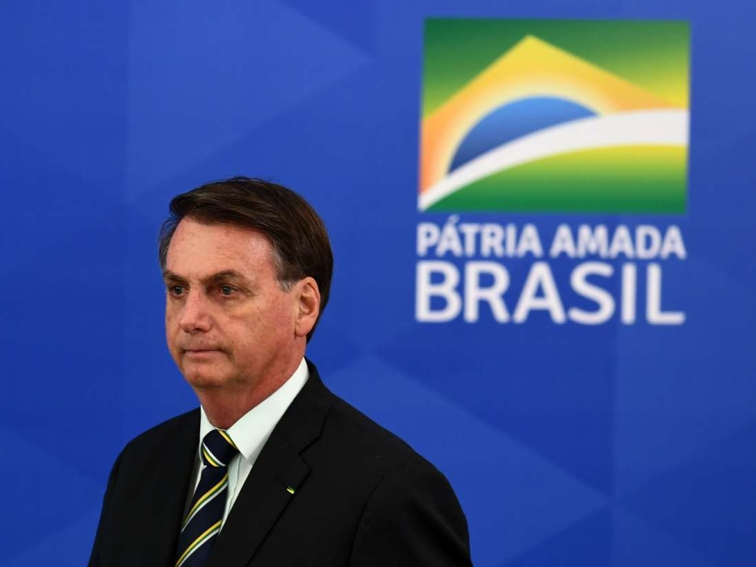 Gasto com cartões corporativos sugere que Bolsonaro liberou "geleinha"
