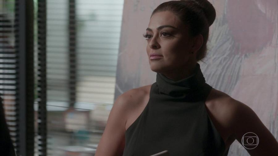 Carolina (Juliana Paes) em Totalmente Demais (Reprodução/TV Globo). - Reprodução / Internet