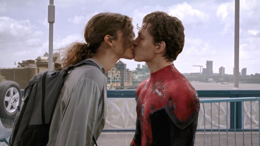 Tom Holland e Zendaya em cena de "Spider Man" - Reprodução / Internet