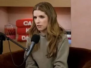 Anna Kendrick revela em que momento percebeu que estava em um relacionamento abusivo após 7 anos; assista