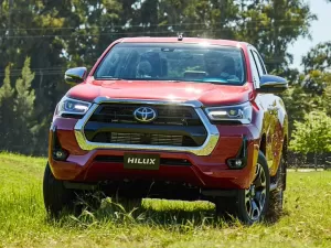 Toyota prepara novidades para Hilux e SW4 2025; veja o que muda