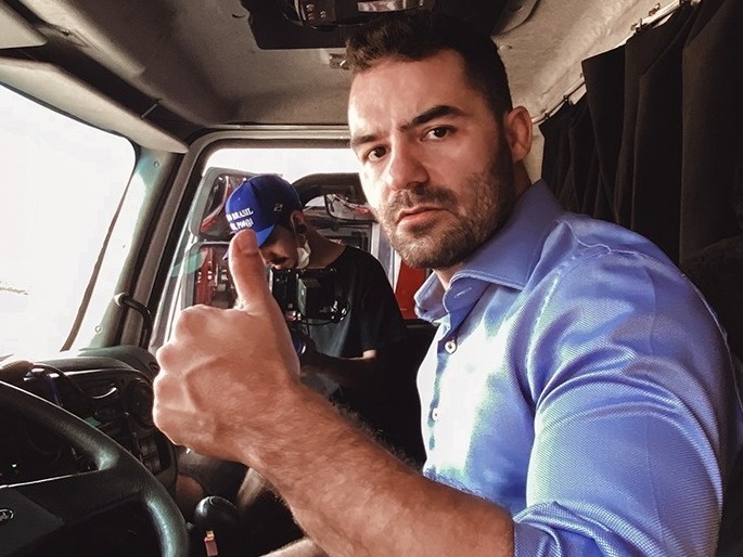 Ao homem que vazou os áudios misóginos de Arthur do Val, meu muito obrigada