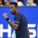 Monfils celebra os 40 anos com vit&oacute;ria e adia despedida do US Open