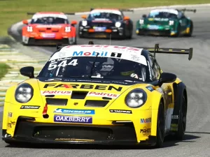 Porsche: Empatado na liderança da Carrera Cup, Muller lidera treino em Interlagos; Paludo é 7º