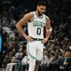 Jayson Tatum passa por cirurgia no tendão de aquiles e está fora dos playoffs da NBA 