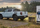 Picape Ford Ranger terá versão PHEV - https://carsughi.uol.com.br/wp-content/uploads/2025/11/picape-ford-ranger-tera-versao-phev.jpg