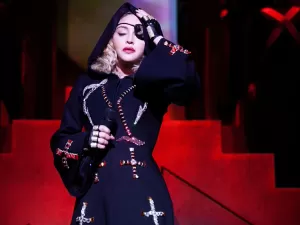 Madonna no palco da turnÃª "Madame X" - Foto: Paramount/DivulgaÃ§Ã£o