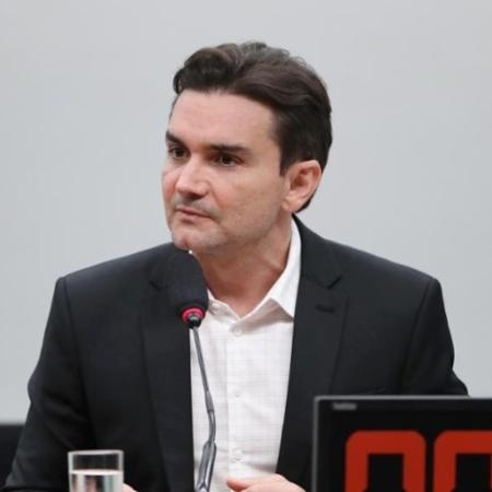 Celso Sabino é ministro do Turismo