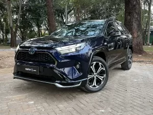 Teste Toyota RAV4 XSE PHEV: quanto vale a tradição de uma japonesa?