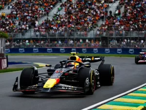 F1: Marko cita Hamilton para reclamar de decisão contra Pérez