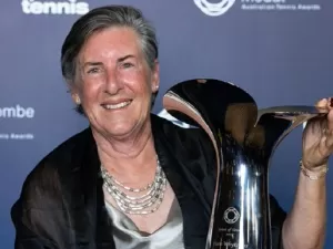 Uma das pioneiras da WTA, Pam Whytcross recebe prêmio na Austrália