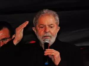 Lula chama PL do aborto de "carnificina contra mulheres"