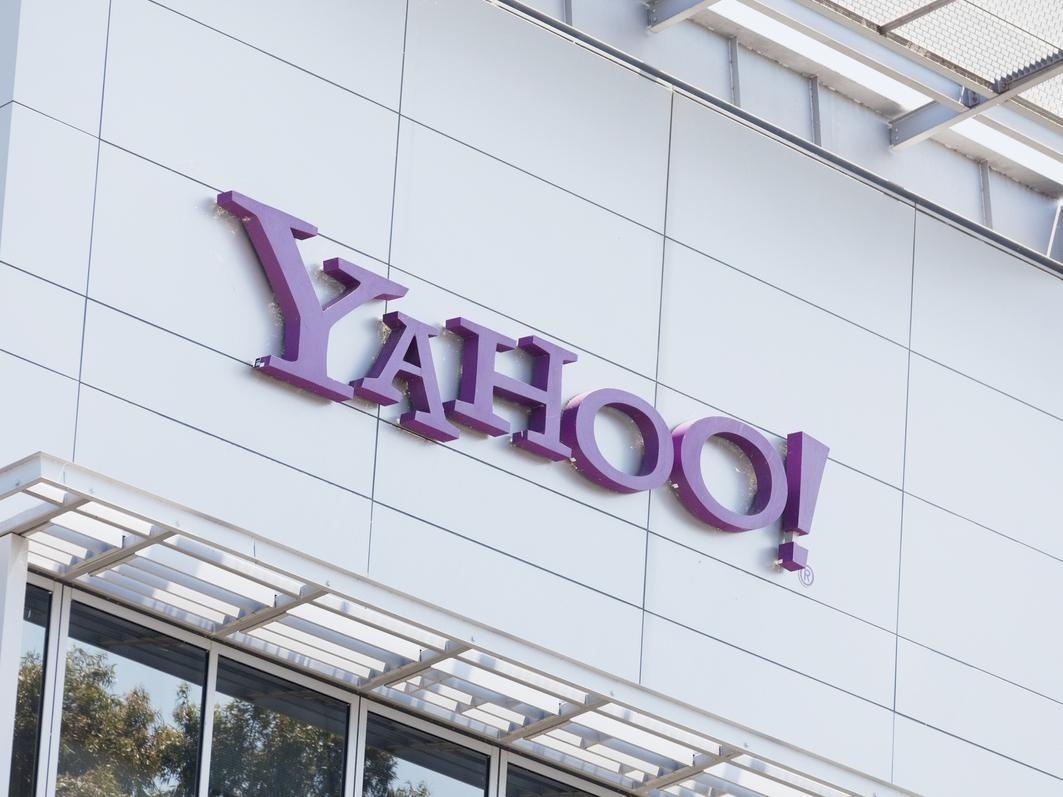 Yahoo fecha redação no Brasil e deixa de atualizar site - 31/03/2023 -  Mercado - Folha