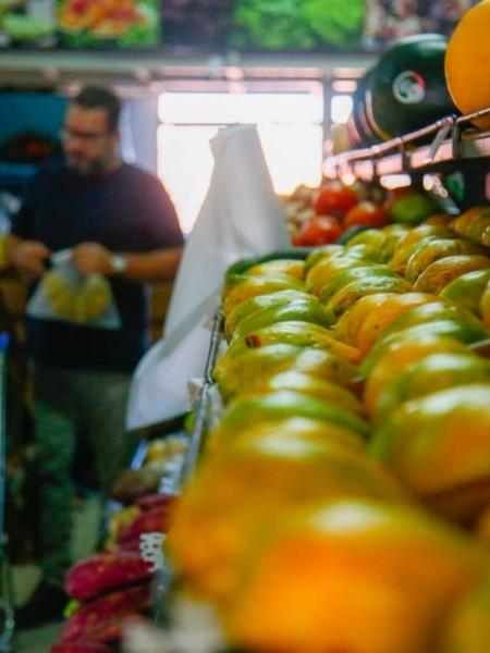 Preços com desconto fazem vendas de frutas, legumes e verduras com amassadinhos subirem 82% - 