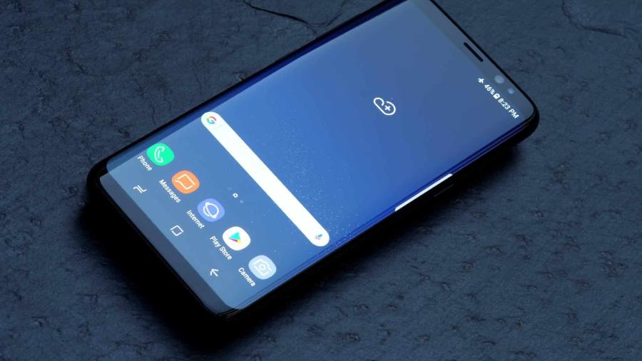 Galaxy S8 - Leszek Kobusinski / Shutterstock