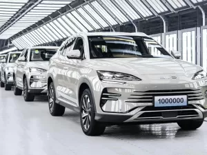 Prêmio UOL Carros: BYD é eleita a melhor montadora de 2024; veja votação