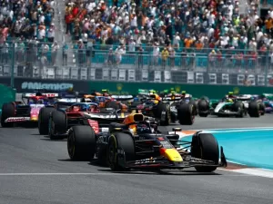 F1: Verstappen vence sprint em Miami sem sofrimento; Ricciardo segura Sainz e garante P4