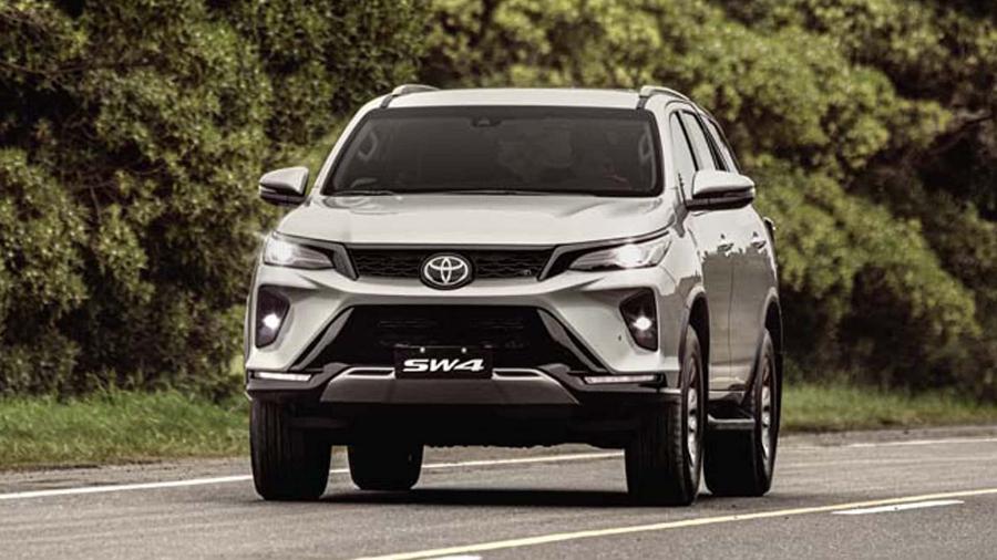 Modelos a diesel como o SUV Toyota SW4 terão reajuste de IPI nos próximos meses Modelos a diesel como o SUV Toyota SW4 terão reajuste de IPI nos próximos meses