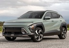 Segunda geração do Hyundai Kona chega em abril - https://carsughi.uol.com.br/wp-content/uploads/2025/03/segunda-geracao-do-hyundai-kona-chega-em-abril.jpg