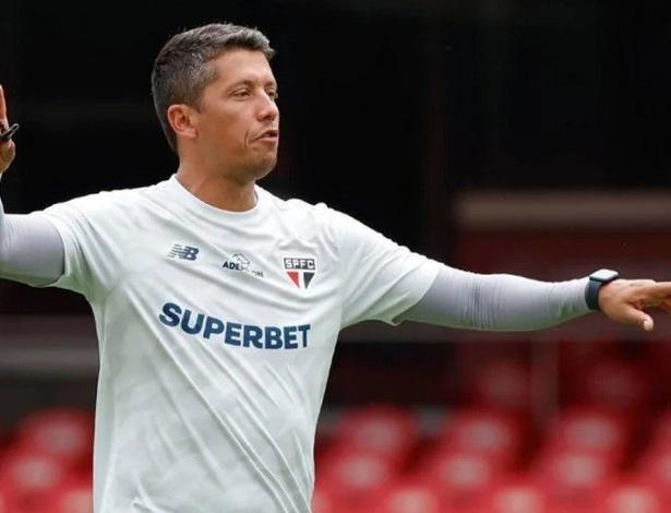Thiago Carpini comanda o São Paulo contra o Guarani pelo Paulistão 2024 - undefined