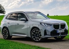 BMW X3 30 xDrive M Sport chega com motor 2.0 híbrido leve - https://carsughi.uol.com.br/wp-content/uploads/2025/09/bmw-traz-versao-mais-baratinha-do-x7.jpg