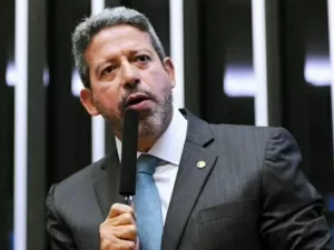 Reinaldo: Lira acerta ao propor punir deputados por brigas; virou baixaria