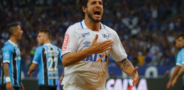 Hudson está emprestado ao Cruzeiro até o fim desta temporada - Vinnicius Silva/Raw Image/Estadão Conteúdo