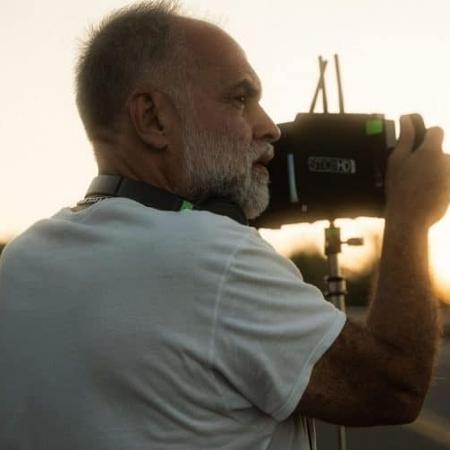 Karim Aïnouz competiu em Cannes 2024 com "Motel Destino" e é padrinho do projeto DIRECTORS' FACTORY CEARÁ-BRASIL 2025 Karim Aïnouz competiu em Cannes 2024 com "Motel Destino" e é padrinho do projeto DIRECTORS' FACTORY CEARÁ-BRASIL 2025