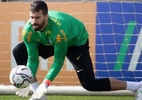 BIGODE DE ALISSON: Goleiro gato do Brasil inova em visual para Copa do Mundo - Blog do Torcedor