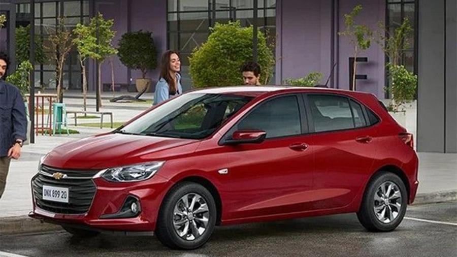 Chevrolet Onix e Tracker foram alguns dos carros que perderam equipamentos em 2022 Chevrolet Onix e Tracker foram alguns dos carros que perderam equipamentos em 2022