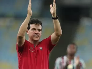 Fluminense classifica na Libertadores, e Diniz elogia: "Cenário positivo"