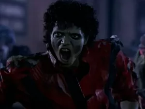 Novas imagens de cinebiografia de Michael Jackson revelam gravações do clipe de Thriller