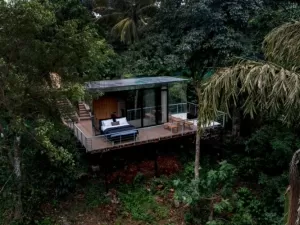 Casa diferentona tem cama retrátil e pegada ecológica na Índia