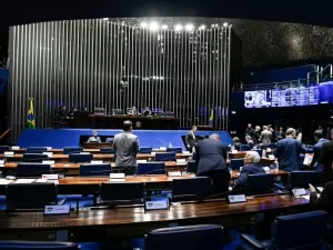 Congresso Nacional analisa ?33 vetos de Lula nesta quinta-feira (9)