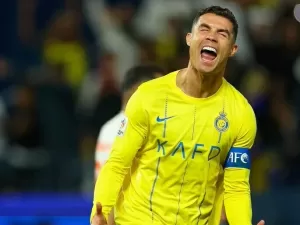 Comentário de Cristiano Ronaldo parabenizando Mbappé por ida ao Real Madrid bate recorde no Instagram 