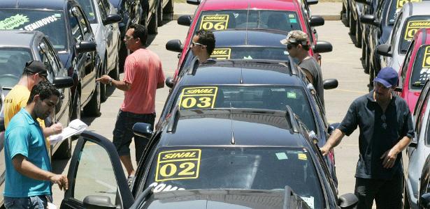 5 maneiras de vender um carro usado sem correr o risco de cair em golpes