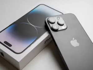 Leilão da Receita Federal tem dez iPhones 14 Pro Max por R$7 mil