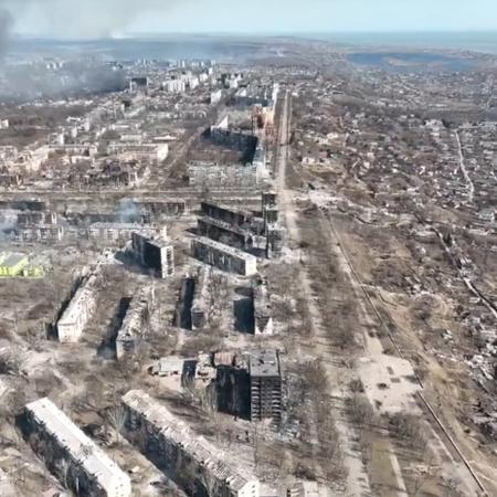  Bombardeios russos impedem retirada de civis de Mariupol  -  O Antagonista 