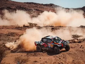 Dakar: Moraes é 7º após fim da Maratona; Lategan assume liderança e Sainz "joga a toalha"