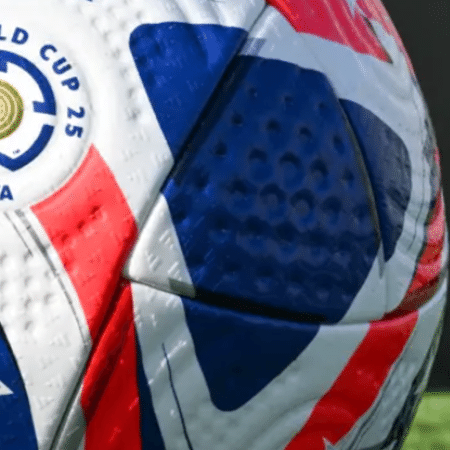 Bola oficial do novo Mundial de Clubes Bola oficial do novo Mundial de Clubes