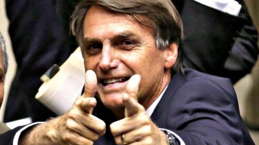 Bolsonaro chegou a editar e revogar decreto sobre armas no mesmo dia